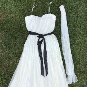 JS Collections White Dress with Black Bow Size 10